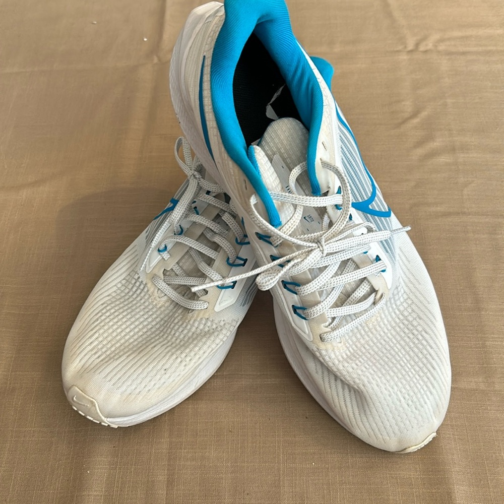 Mens Nike shoes